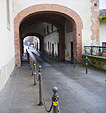 I dissuasori in prossimità del Ponte Mediceo