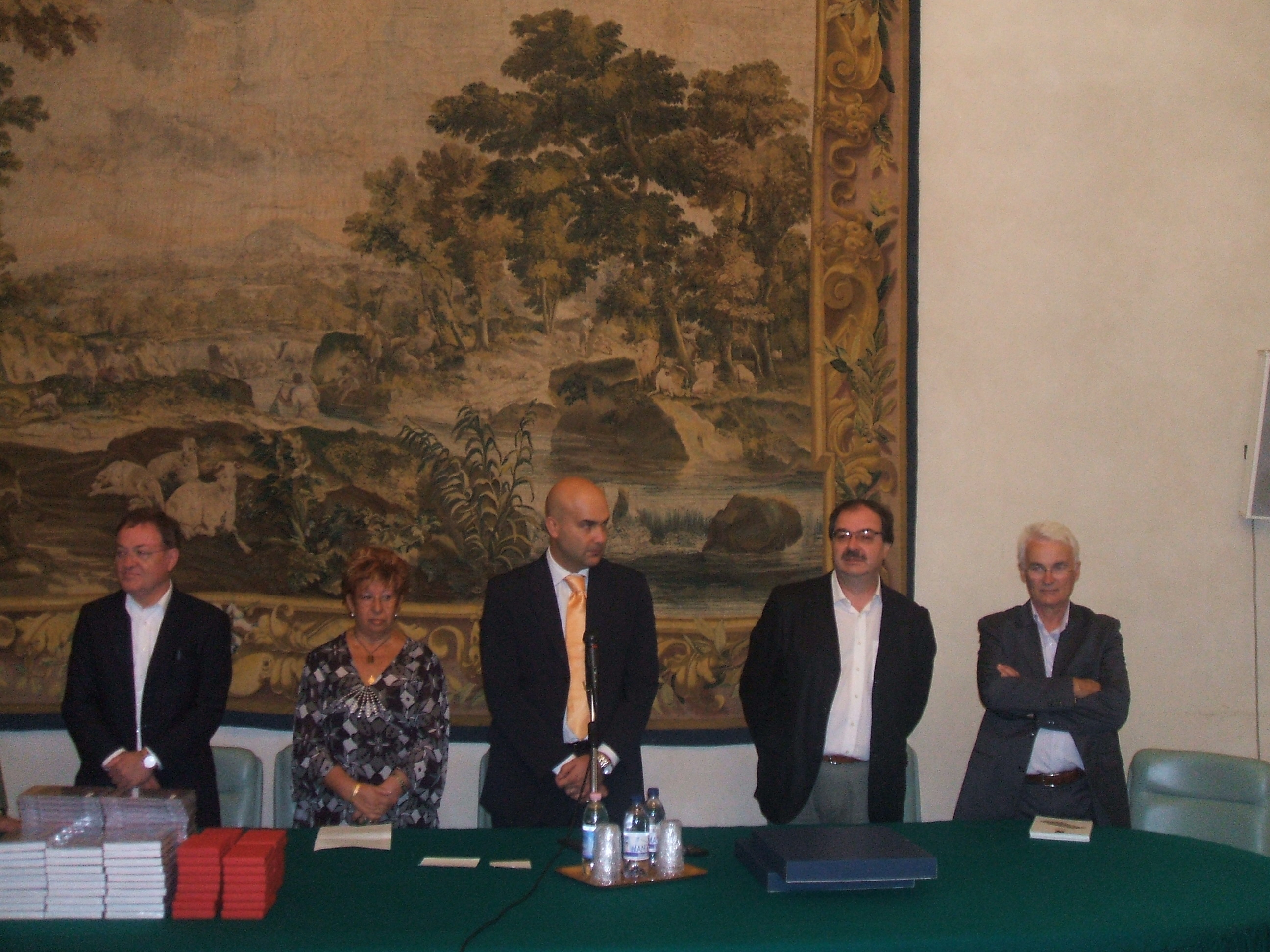 Da sinistra a destra: Karl Dieter, Sindaco di Erzhausen, l'assessore di Malgrat de Mar Anna Raja, il Presidente Mattei, il Sindaco Giovannoni, il consigliere Morandini 