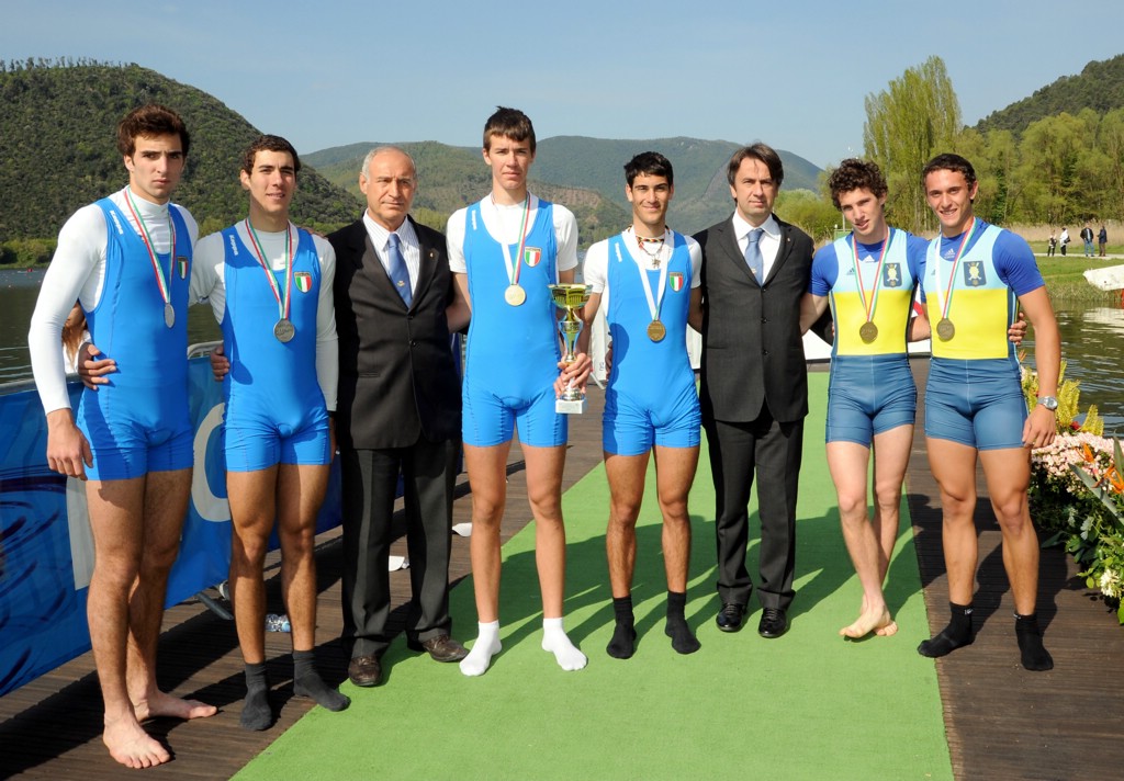 Pietro Zileri e Bernardo Nannini sul podio del Memorial d'Aloja con la medaglia d'argento al collo