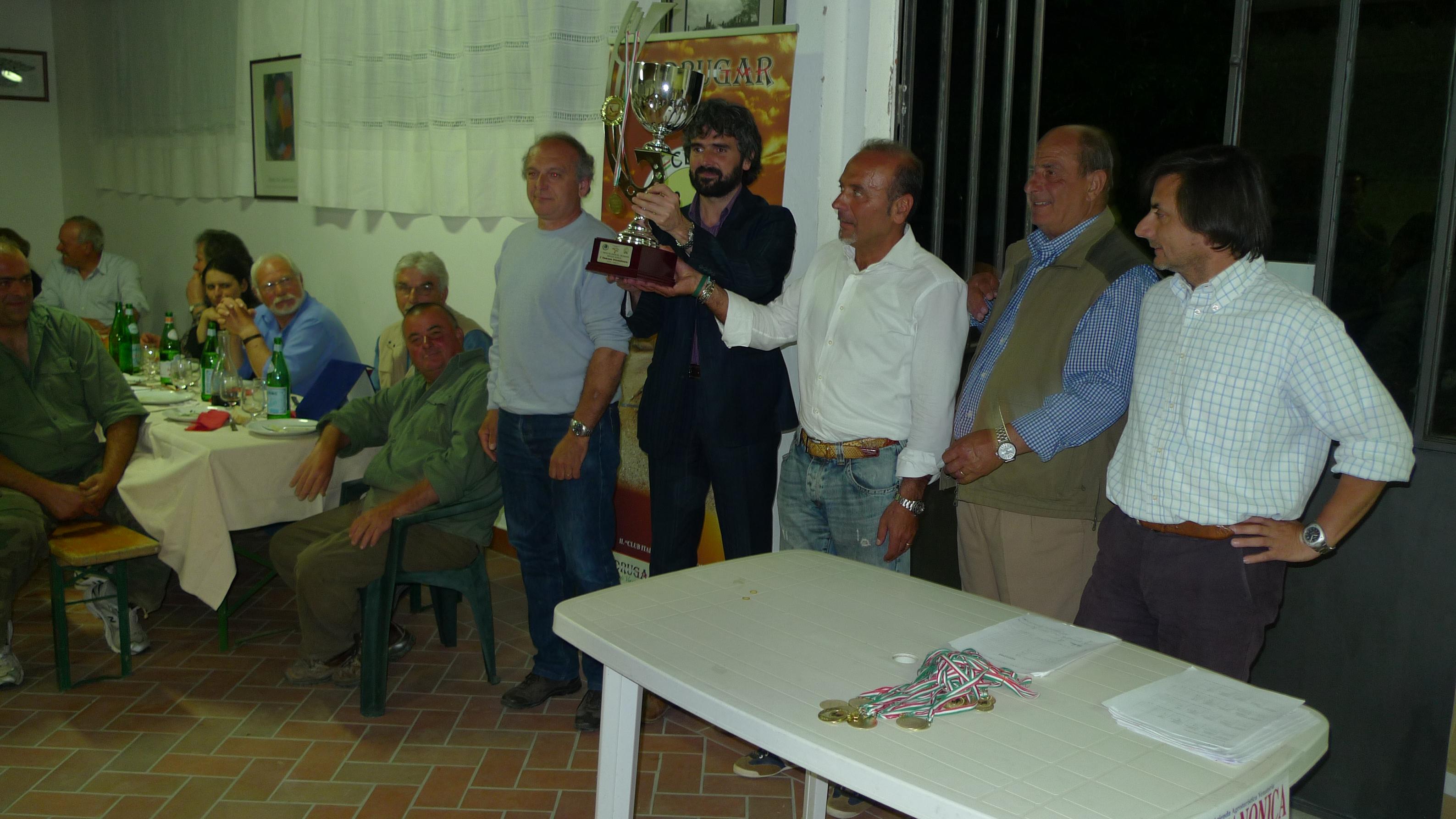 Trofeo - migliore Comune - Dario Parrini premia Castelfiorentino