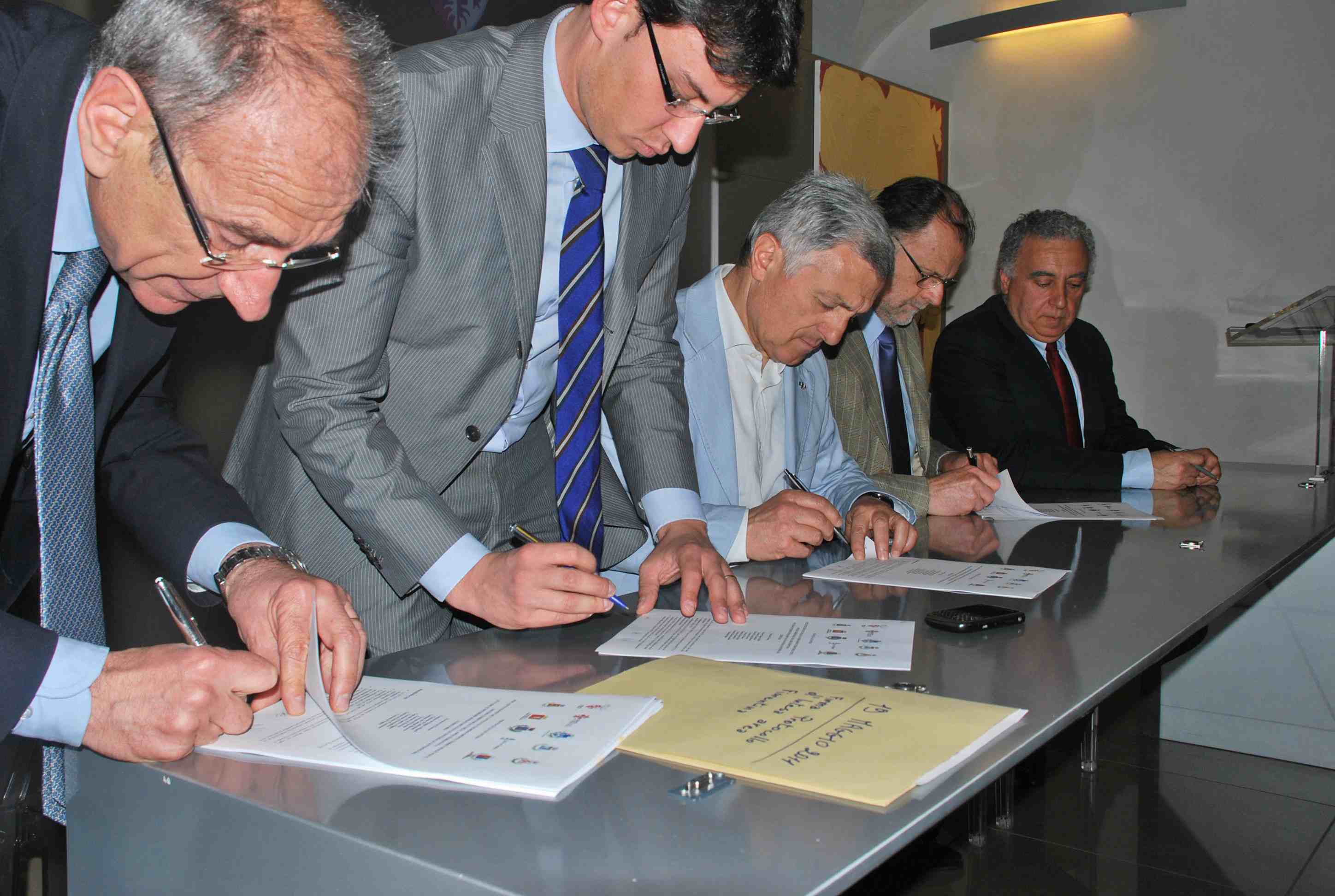Firma del protocollo