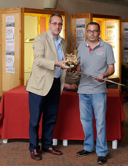 Premiazione coltello amatoriale (Foto Maurizio Fiorenzani)