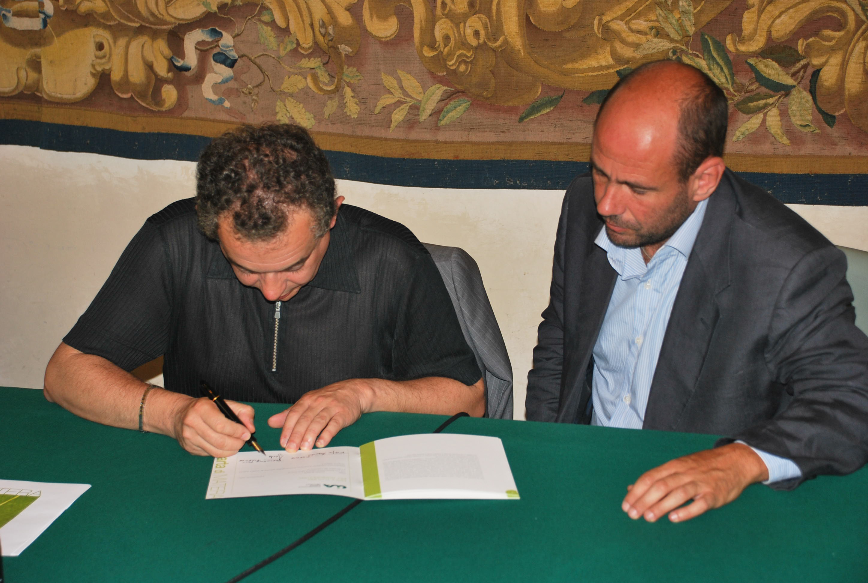 Firma carta di Matera