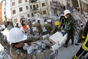 Protezione civile al lavoro in Abruzzo