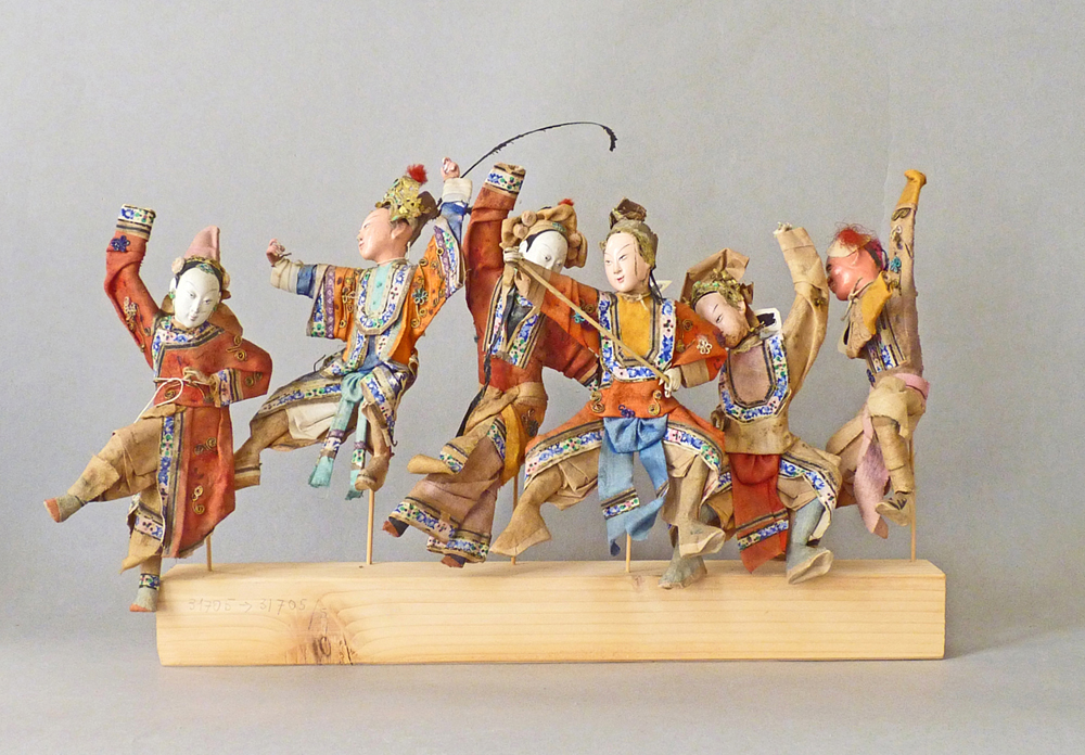 Marionette cinesi di stucco, stoffa e carta, dalla collezione Chini