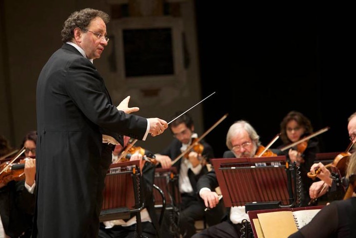 Il Maestro Giuseppe Lanzetta con l’Orchestra da Camera Fiorentina