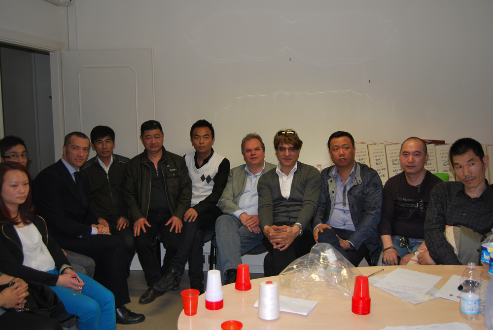 Il Sindaco Lorenzini con gli imprenditori cinesi