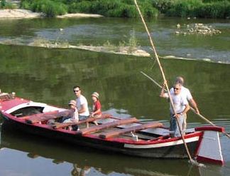 In barchetto sull'Arno