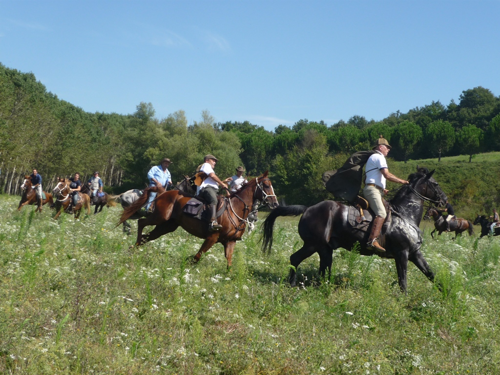 TREKKING A CAVALLO