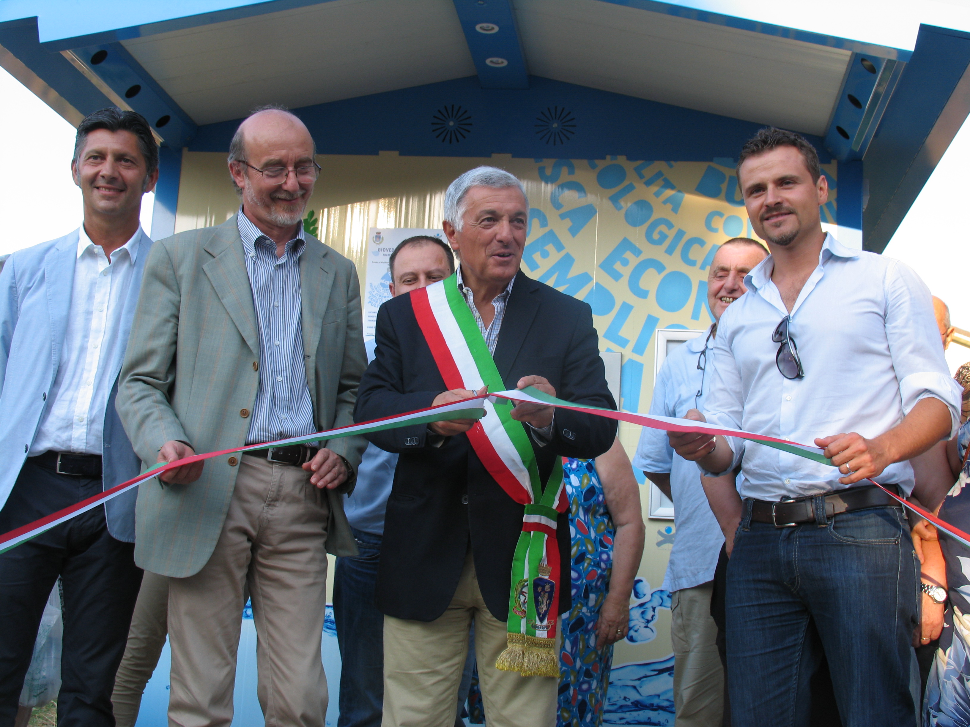 L'inaugurazione del fontanello di Grassina