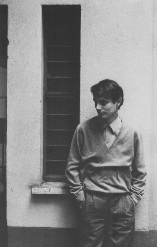 Luciano Fabro