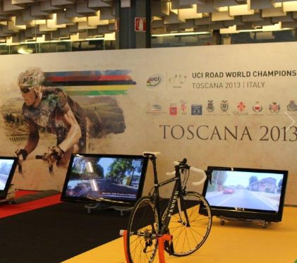 Stand sui mondiali di ciclismo in Toscano