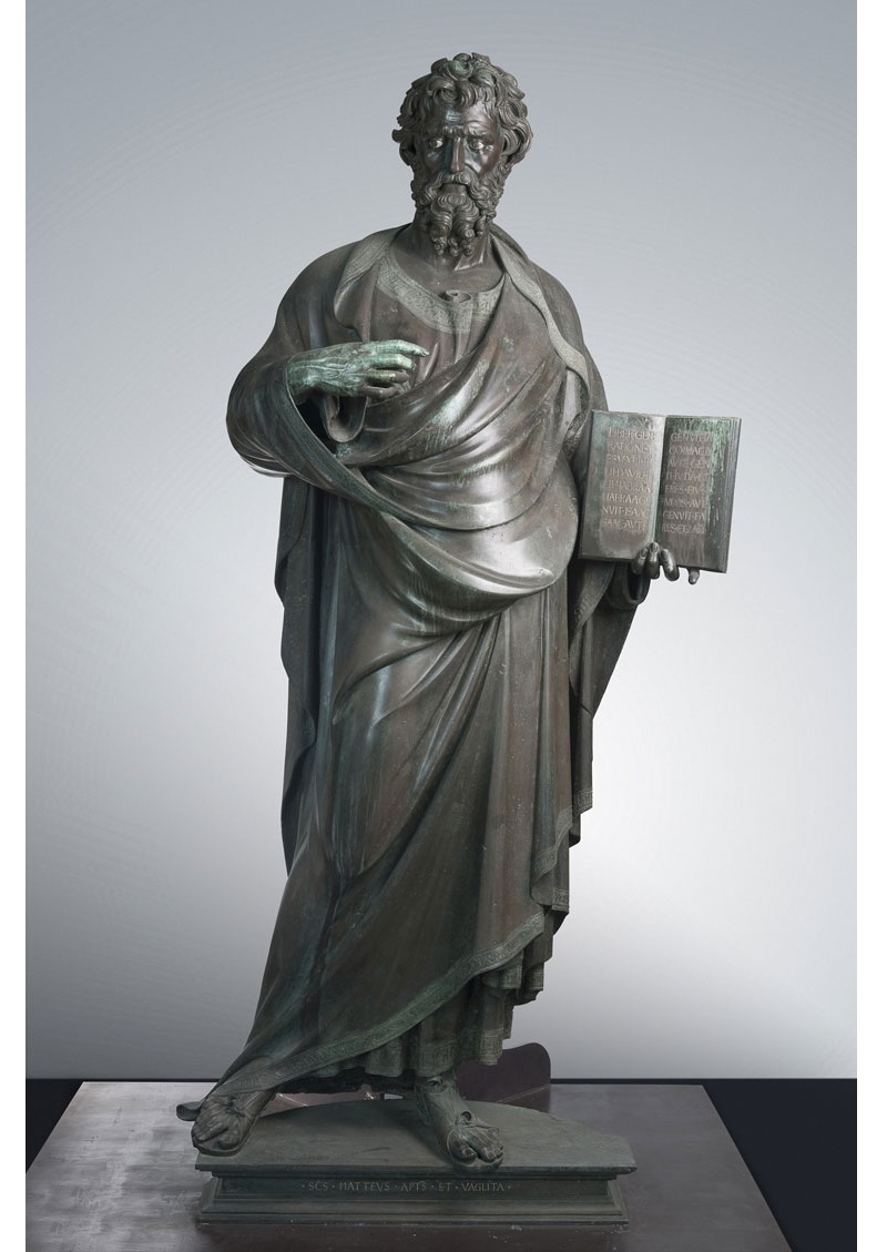 Lorenzo Ghiberti (Firenze 1378 o 1381-1455), San Matteo, 1419-1422, bronzo, argento e tracce di doratura, cm 272 x 135 x 70. Firenze, Chiesa e Museo di Orsanmichele. Peso 1200 kg.