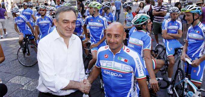 Rossi incontra Bettini ed i ciclisti azzurri