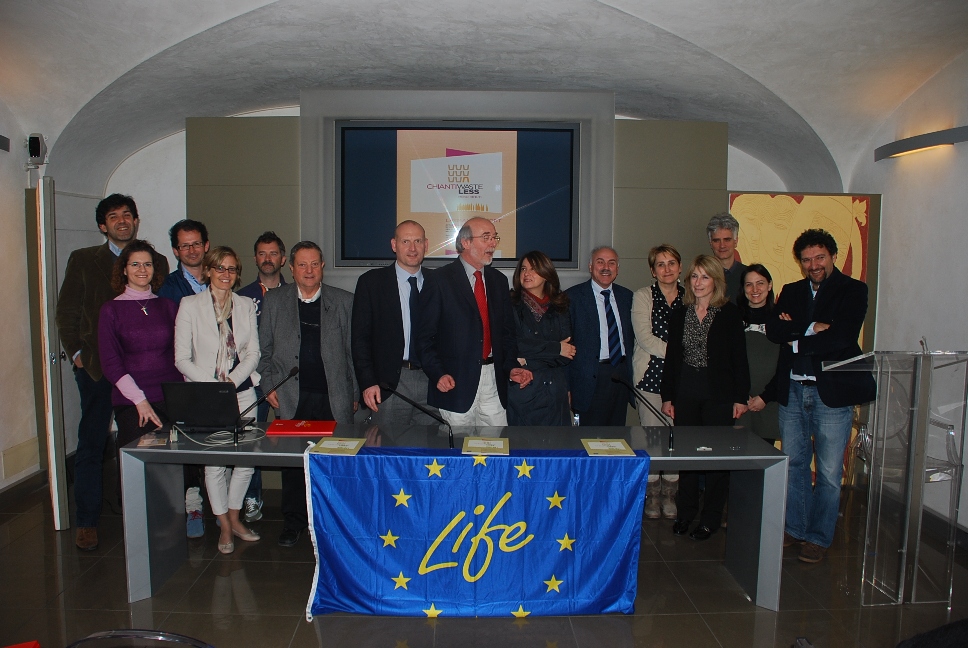 Foto di gruppo per la conclusione di Chianti Wasteless