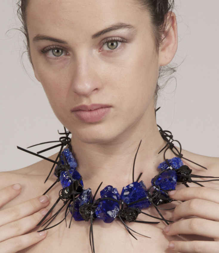 Gioielli di vetro. Opera di Andrea Louise Pagni