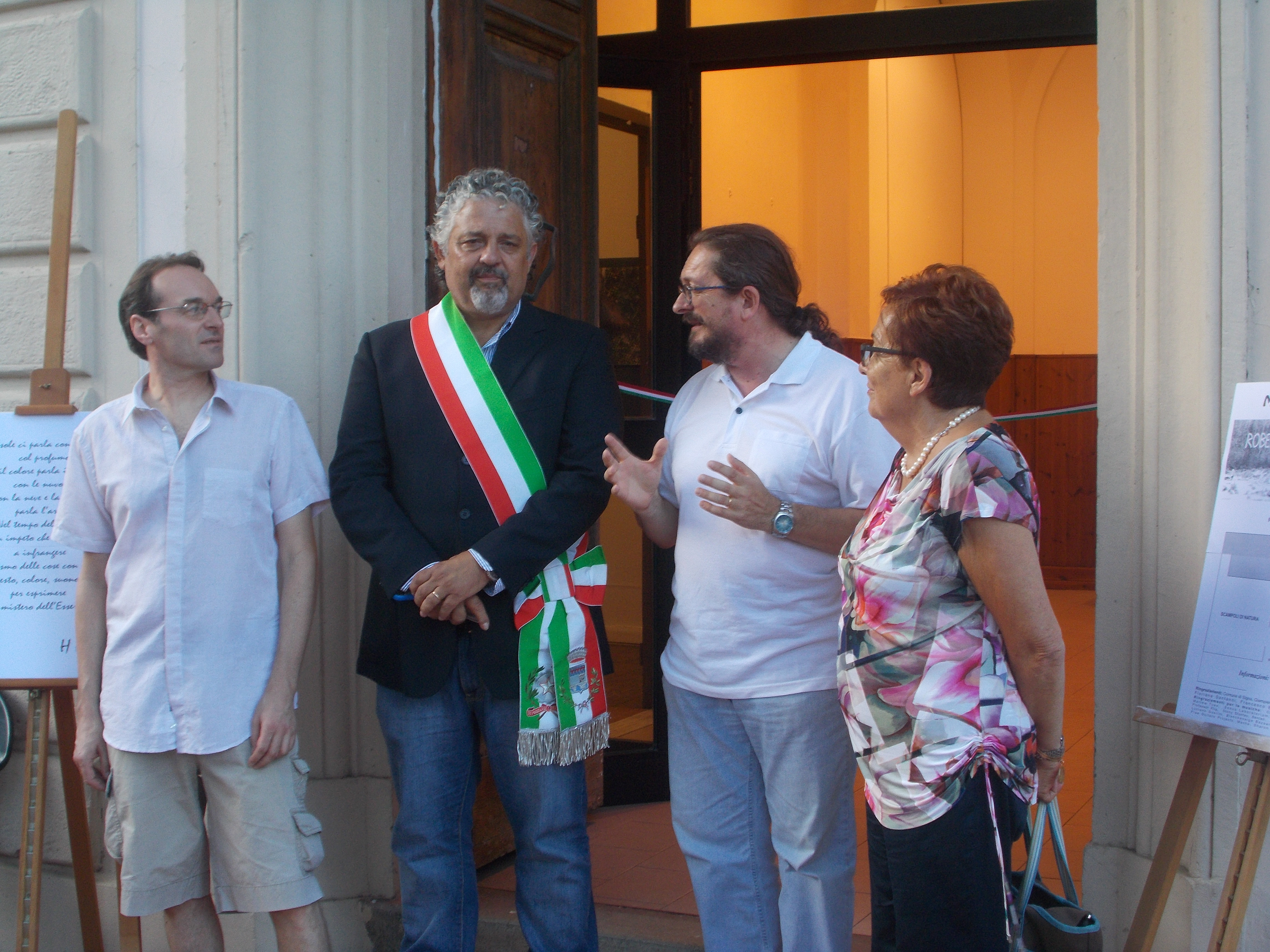 Il sindaco Alberto Cristianini, Presidente della Pro Loco Laura Mannori e Assessore alla Cultura Giampiero Fossi