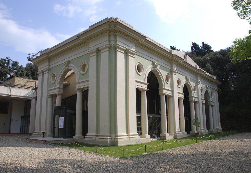 Limonaia di Villa Strozzi - Wikimedia