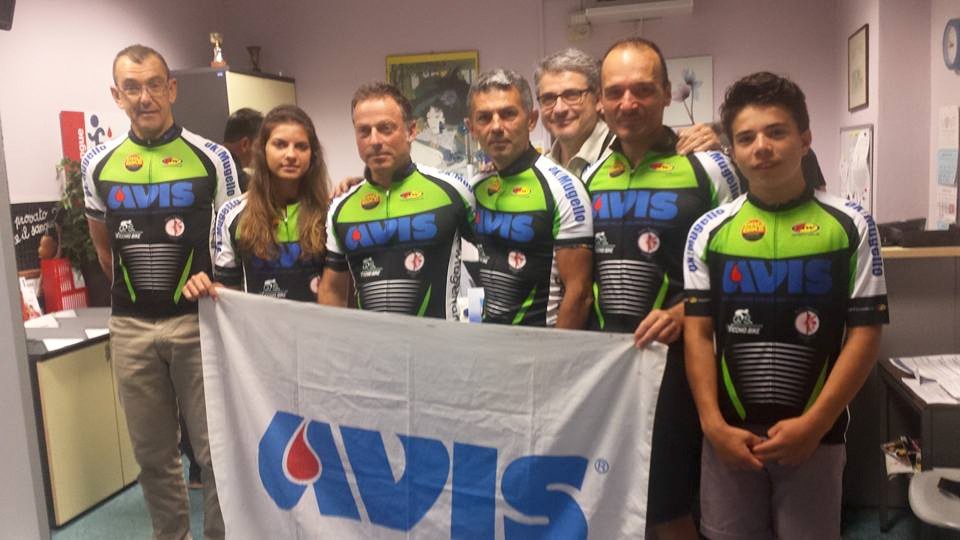 Emergenza sangue: Avis Scarperia & San Piero a Sieve risponde portando i ciclisti dei “Ferri Taglienti” 