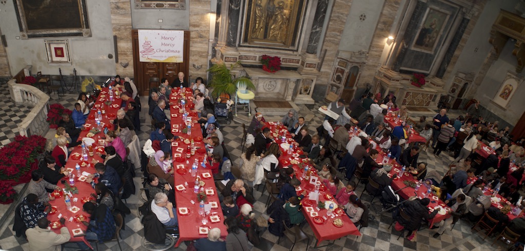 Il pranzo di Natale nella Chiesa di San Giovanni a Livorno