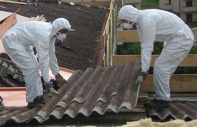 amianto-bonifica-tetti (fonte comunicato stampa)