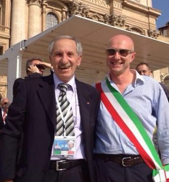 Luigi Cardini con il sindaco Spinelli