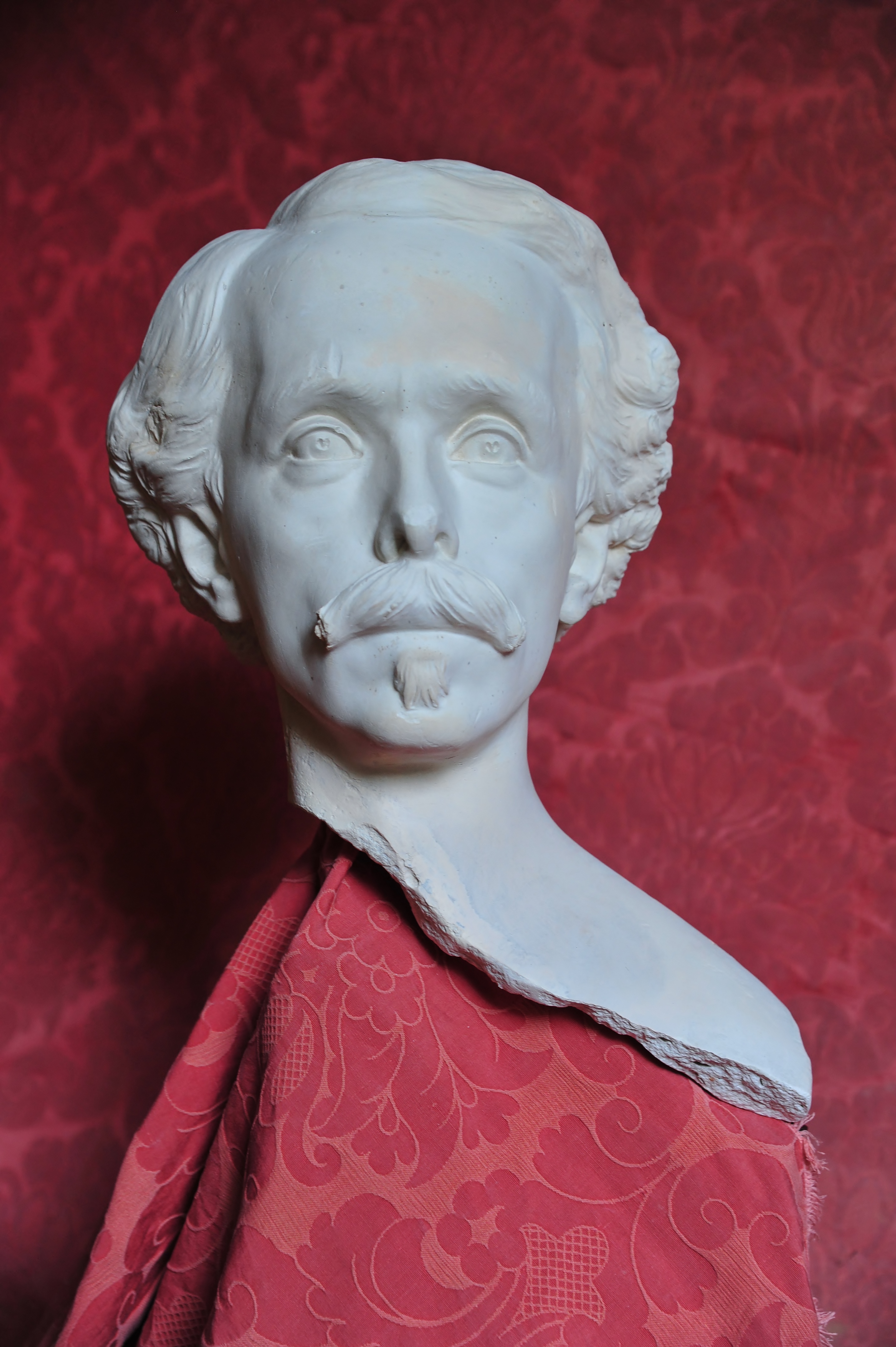 busto di Teodulo Mabellini (foto Massimo Luca Carradori)
