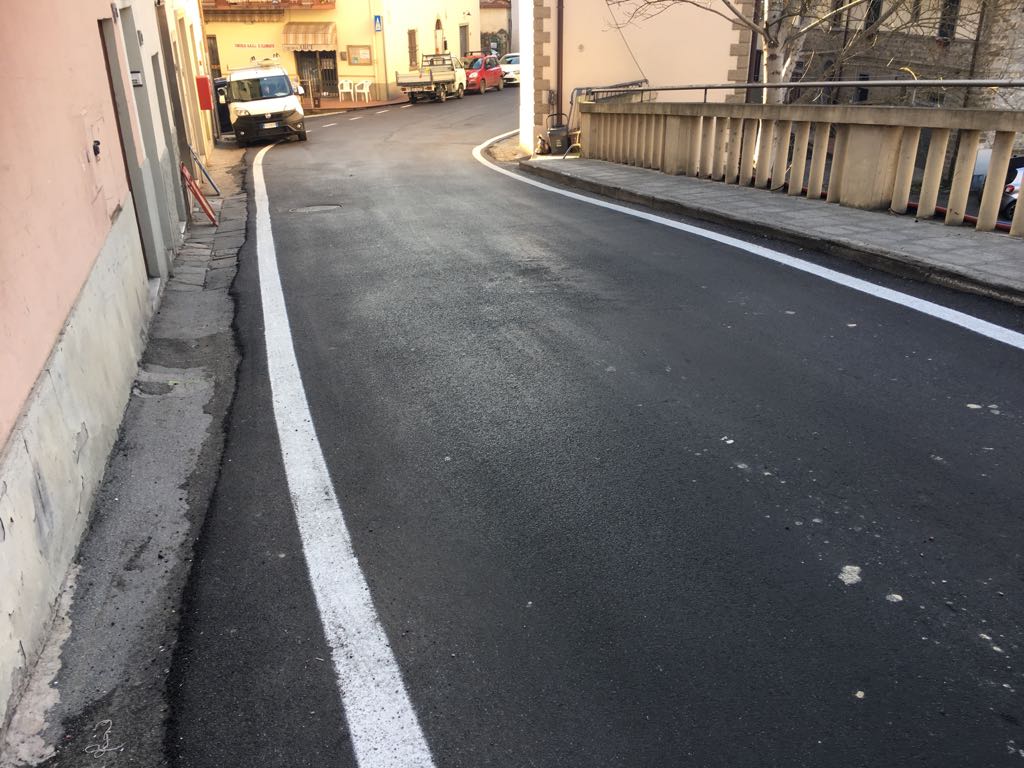 Asfaltature sulle strade del Valdarno