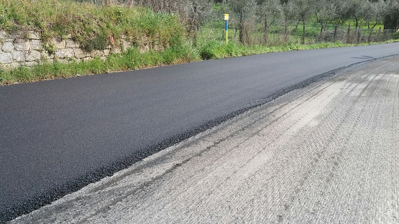 I lavori in via Guido Monaco a Reggello