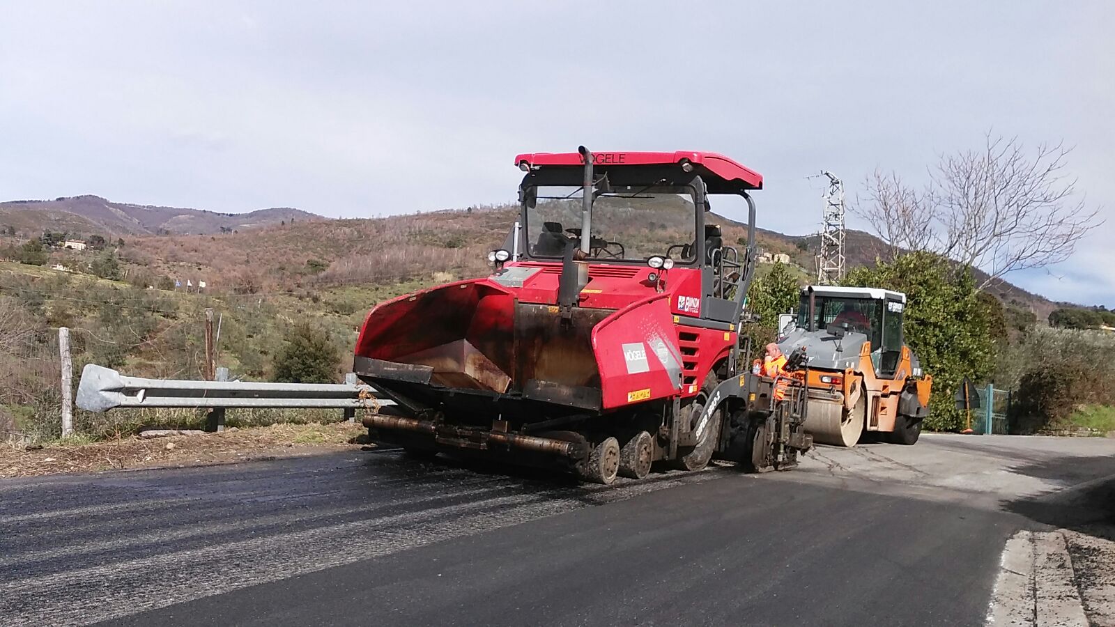 I lavori in via Guido Monaco a Reggello