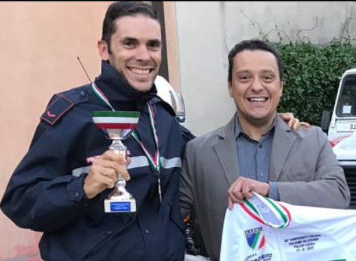 Il vicesindaco di Sesto Fiorentino, Damiano Sforzi, con Daniele Seghi (a sinistra) e Gianluca Collaro (a destra)