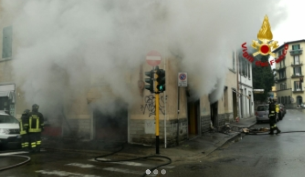 Incendio via delle panche (Fonte foto Vigili del Fuoco)