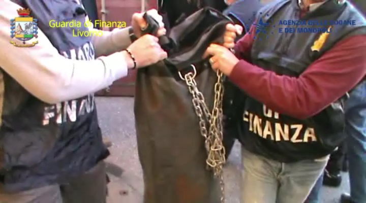 GdF. Lotta al narcotraffico: 200 kg di cocaina provenienti dal Cile sequestrati da Guardia di Finanza