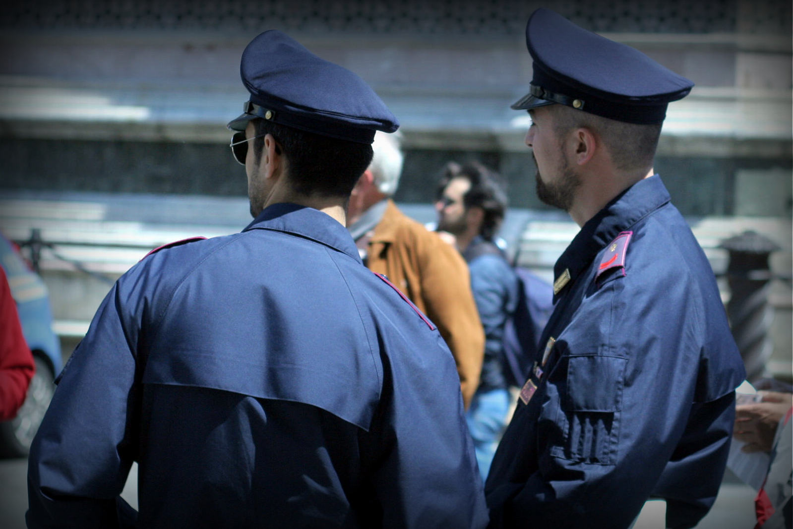Polizia di Sato (foto Antonello Serino Redazione di Met)