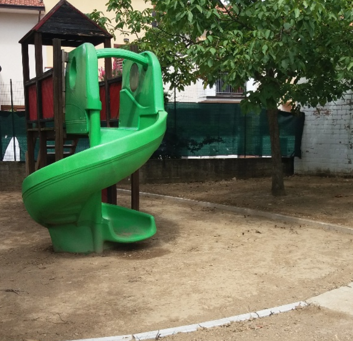 il giardino della scuola d'infanzia Grazia Deledda