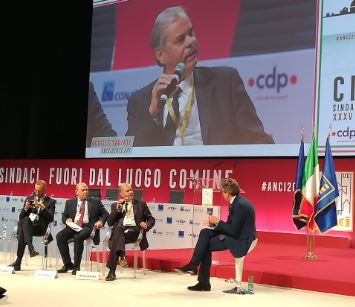 Il presidente UPI Variati all'assemblea Anci di Rimini