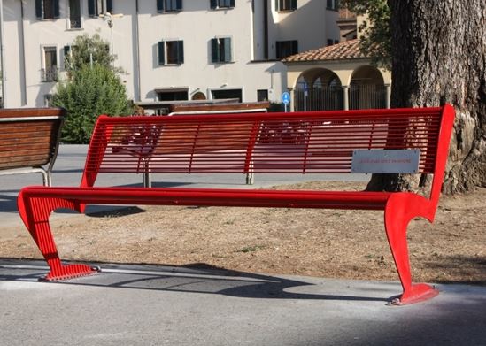 Panchina rossa a Empoli