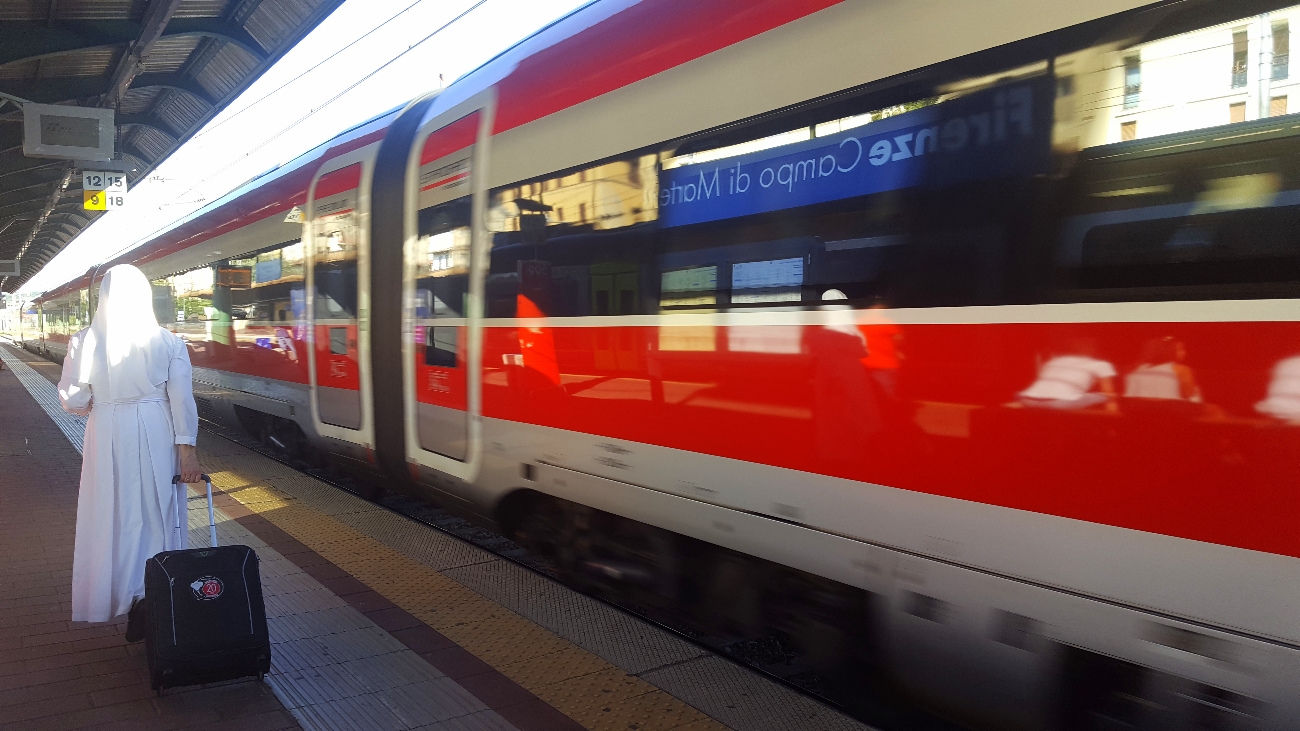 Treni, da lunedì 17 dicembre, quattro intercity fermeranno a Terontola (foto Antonello Serino Met)