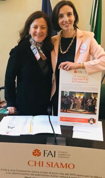 La vicesindaca e assessora all'educazione Cristina Giachi e Lucia Mannini, capo delegazione Fai Firenze (foto da comunicato)