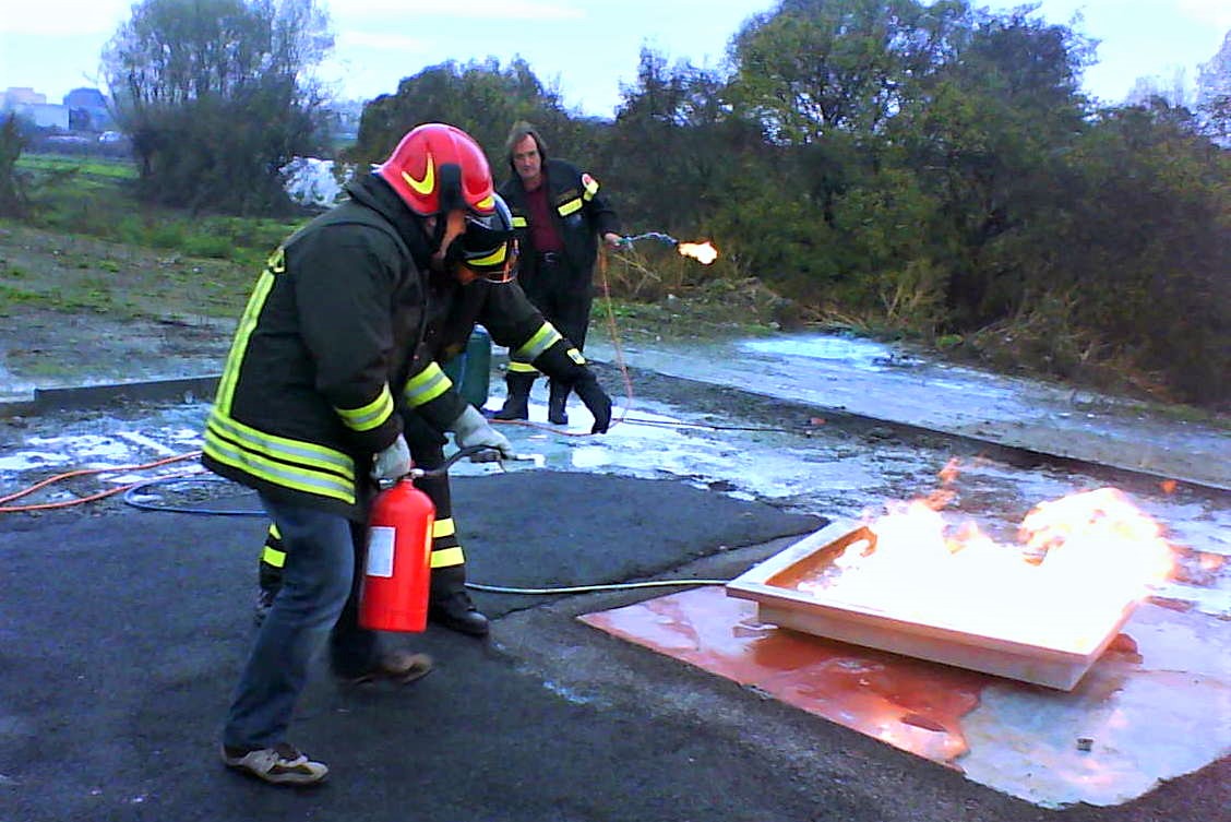Prevenzione incendi (foto Antonello Serino MET)