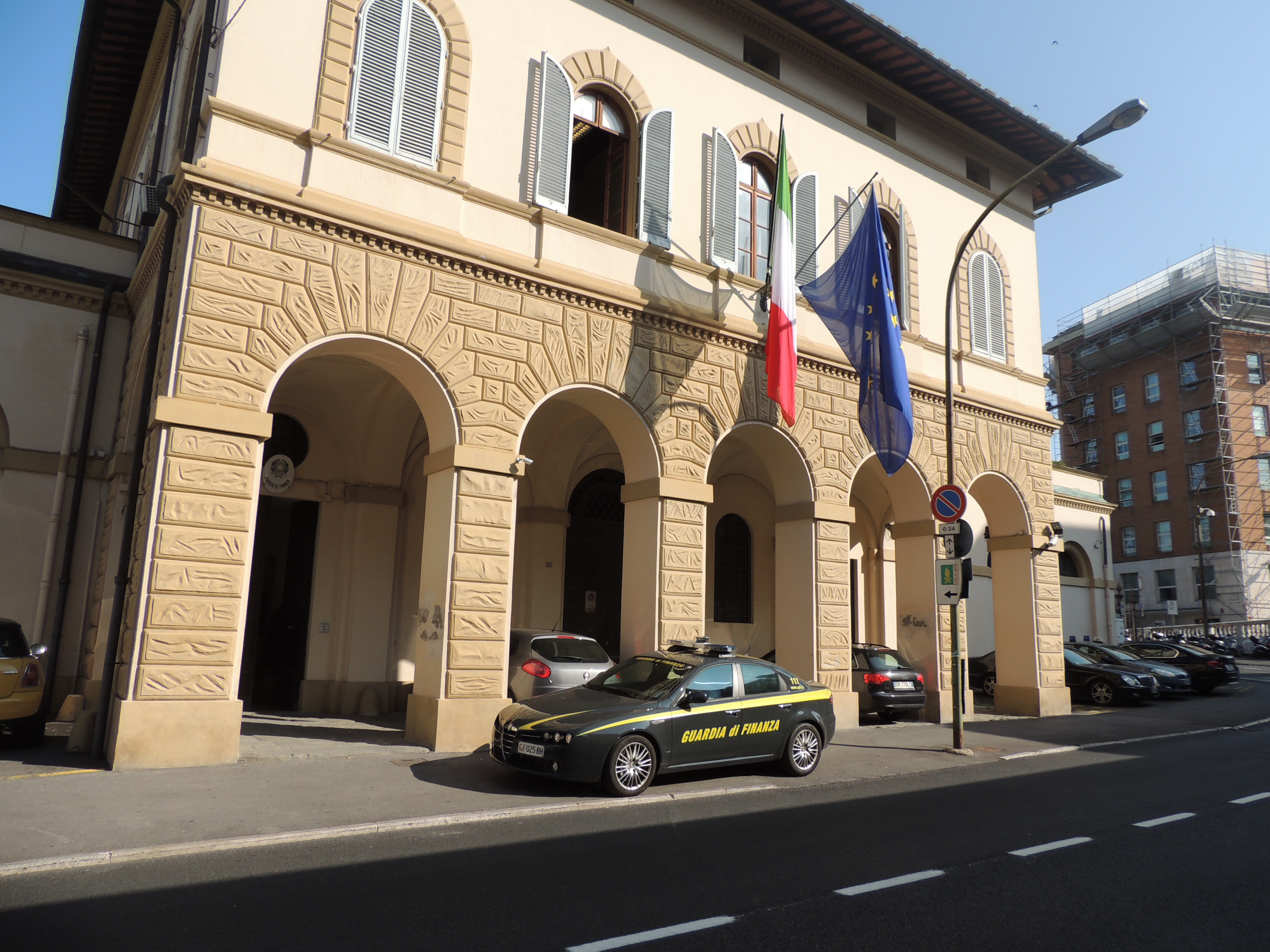 Il comando della GdF di Siena (foto da comunicato)