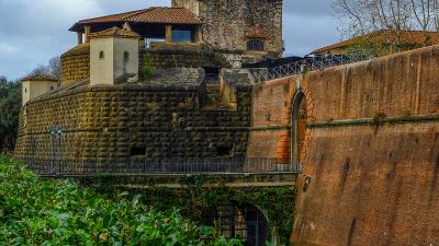 Torre di Porta Faenza dentro la Fortezza