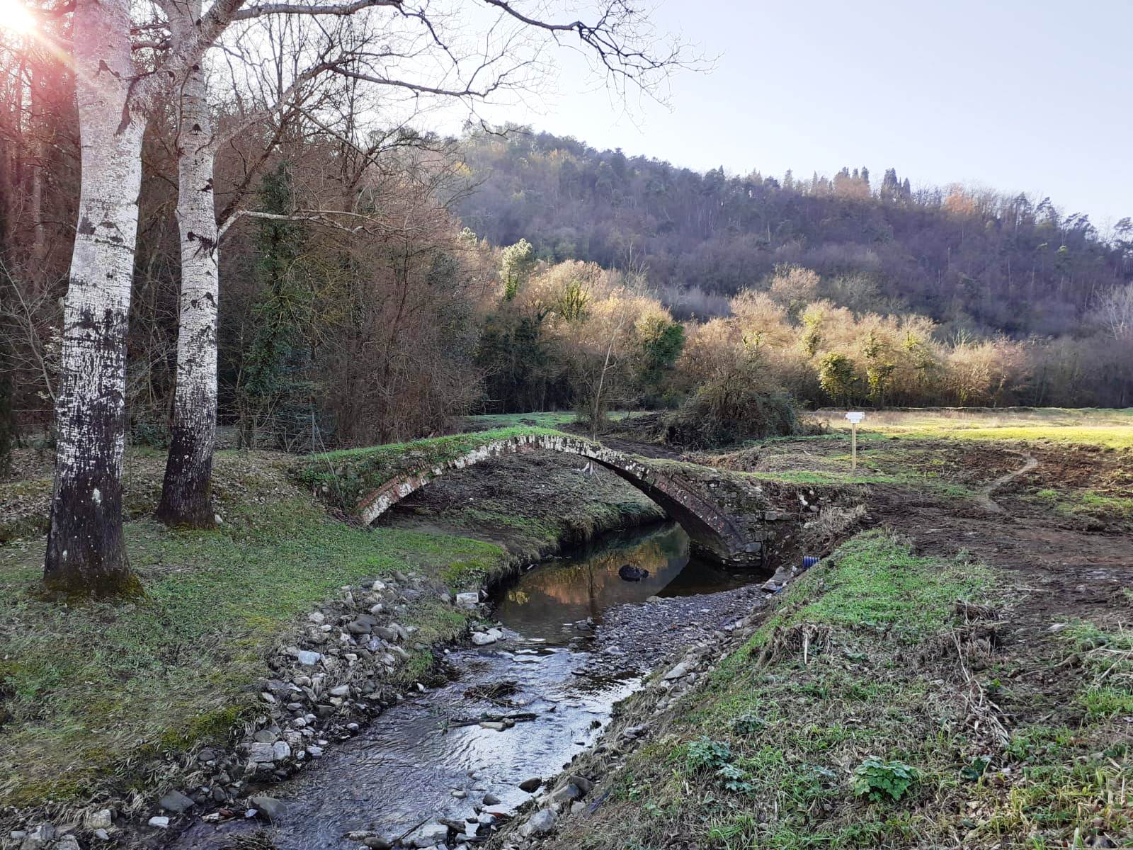 Ponte sul torrente Elzana
