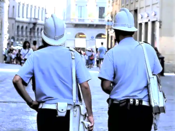 Fase 2, da lunedì 1 giugno riapre il front office della Polizia Municipale alle Cascine (foto archivio Antonello Serino)