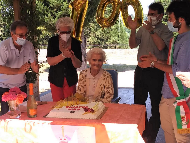 I 100 anni di Ginetta Orsi, festa alla Casa di Riposo EMD Ciapetti