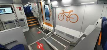 Treno Rock, interno, spazio biciclette (Foto da comunicato)