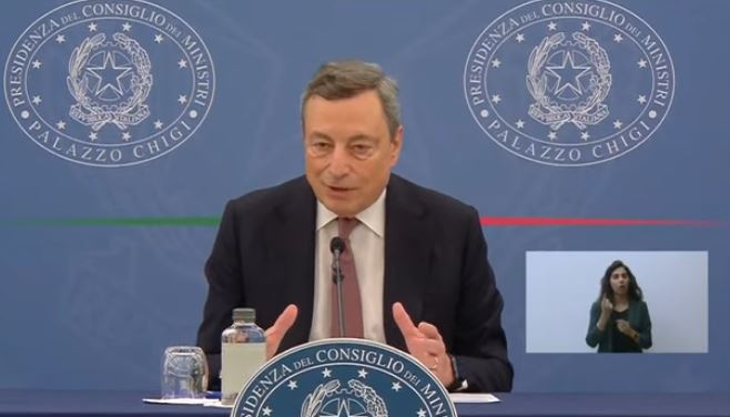 Il presidente Draghi in conferenza stampa