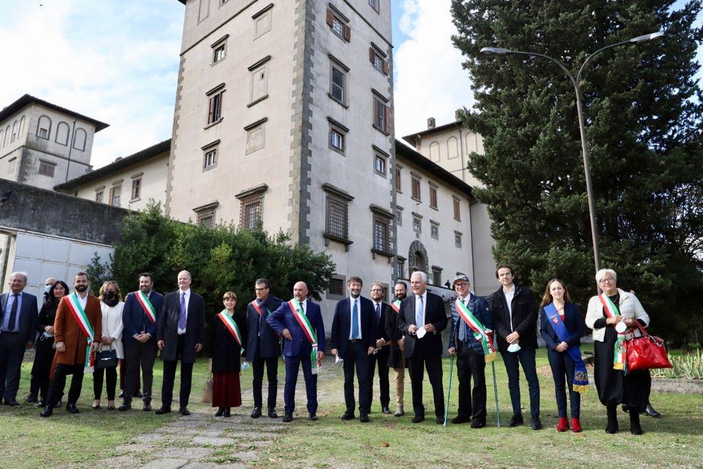Ministro Franceschini in visita alla Villa Ambrogiana di Montelupo