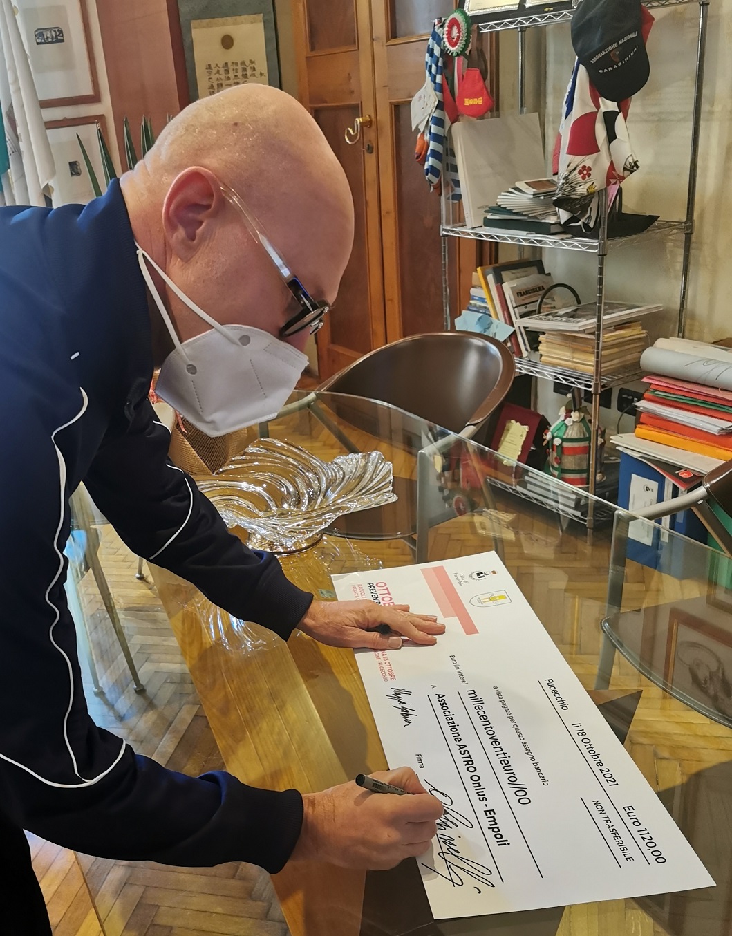 Fucecchio raccoglie e dona oltre mille euro all'associazione Astro Onlus (Fonte foto Comune di Fucecchio)