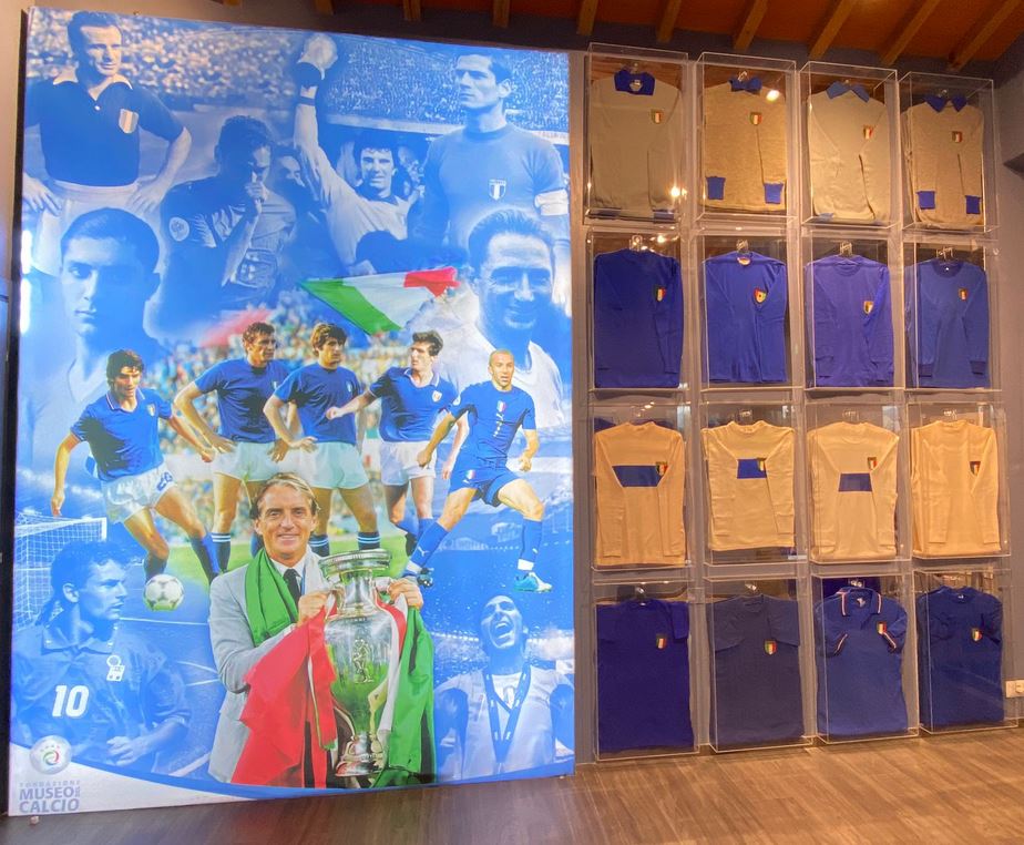 Maglie esposte al Museo del Calcio